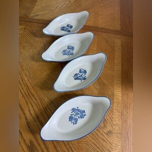 Vintage Pfaltzgraff Yorktowne set of 4 - 8oz. au gratin casserole dishes